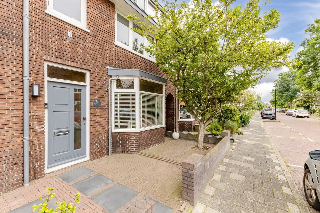 Tussenwoning te koop: Acacialaan 74, Beverwijk