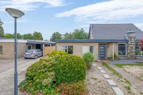 Appartement te koop: Acaciastraat 12A, Bloemenoord Waalwijk