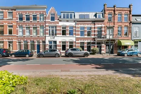 Appartement te koop: Academiesingel 42A2, Station Breda