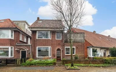 Tussenwoning te koop: Accamastraat 34, Welgelegen Leeuwarden