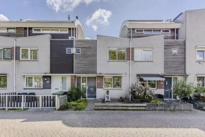 Tussenwoning te koop: Accra 17, Wormer