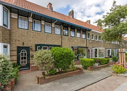 Tussenwoning te koop: Achlumerstraat 5, Vossepark Leeuwarden