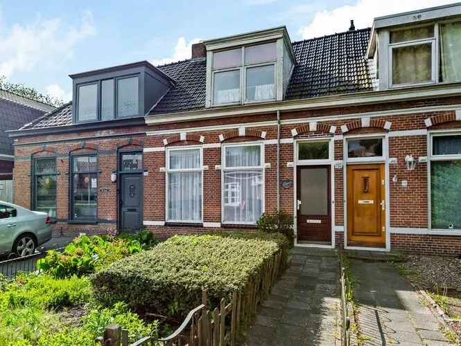 Tussenwoning te koop: Achter de Hoven 204, Achter de Hoven Leeuwarden