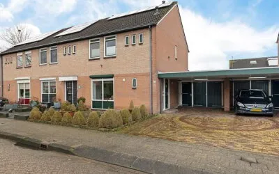 Tussenwoning te koop: Achter de Hare 8, Vollenhove Vollenhove