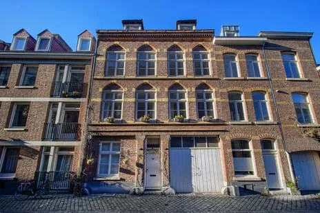 Tussenwoning te koop: Achter de oude Minderbroeders 20, Jekerkwartier Maastricht
