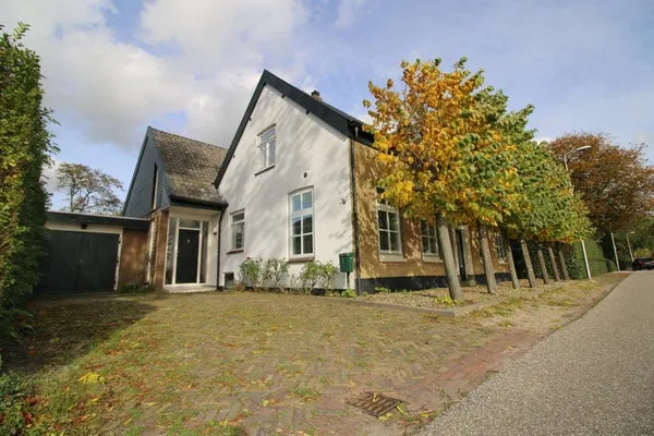 Woning te huur: Achterambachtseweg, Sandelingen-Ambacht Hendrik-Ido-Ambacht