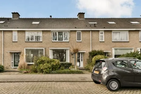 Tussenwoning te koop: Achterberglaan 32, Zijdelwaard Uithoorn
