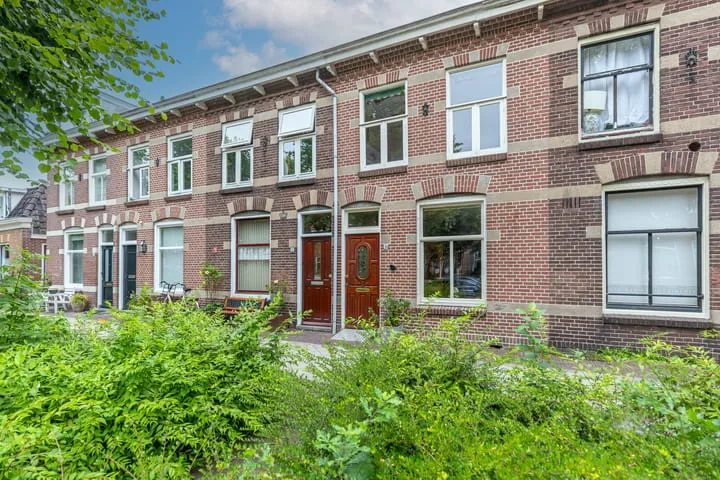 Terraced house for sale: Achtergracht 39, Weesp Centrum Weesp