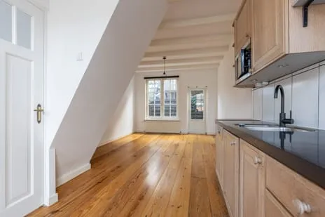 Hoekwoning te koop: Achterherengracht 1, Herensingelkwartier Weesp