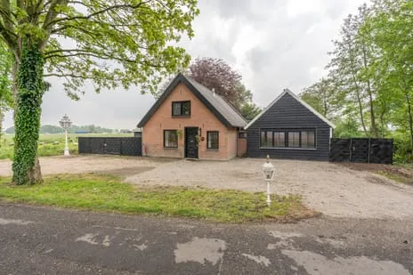 Vrijstaande woning te koop: Achterkade 13, Vianen buitengebied zuid Vianen (Ut)
