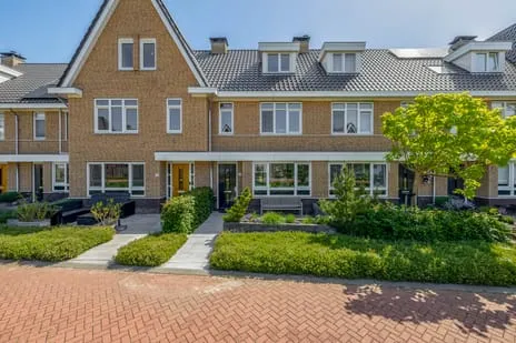 Tussenwoning te koop: Achterzoom 28, Jonge Veenen Moerkapelle