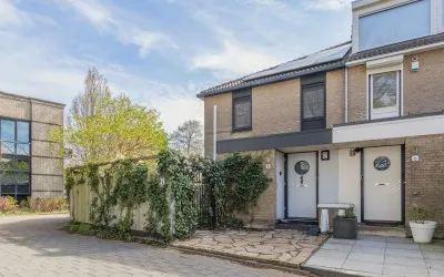 Tussenwoning te koop: Achthovenpolderpad 8, Polderbuurt Gouda