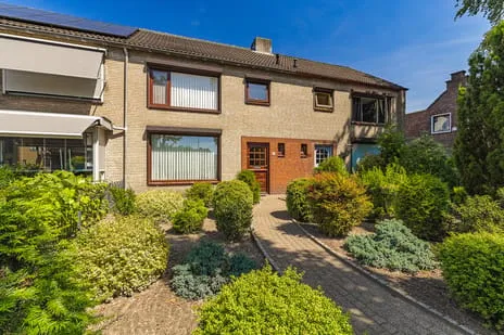 Tussenwoning te koop: Achtmaalseweg 96A, Zundert Zundert