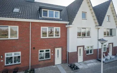 Tussenwoning te koop: Ad van der Steurzoom 44, Ackerse Zoom Bergschenhoek