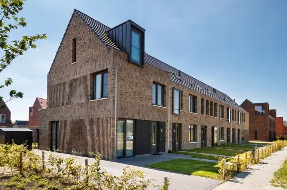 Hoekwoning te huur: Ada Lovelacestraat 52, Zestienhoven Rotterdam