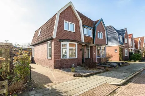 Twee-onder-één-kap te koop: Adderstraat 2, Veendam-Centrum Veendam