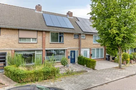 Tussenwoning te koop: Adelaertstraat 37, Jagershoef Eindhoven