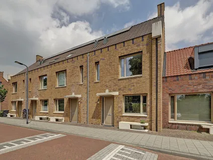 Tussenwoning te koop: Adelheidstraat 46, Orthen west 'S-Hertogenbosch