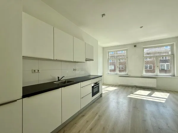 Woning te huur: Admiraal De Ruijterweg, Kortenaerkwartier Amsterdam