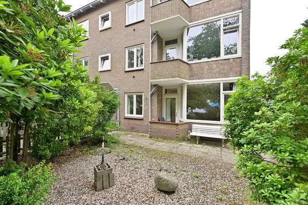 Appartement te koop: Admiraal de Ruyterlaan 69, Zeeheldenkwartier Hilversum