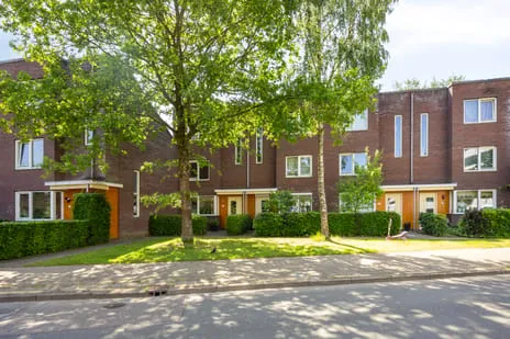 Hoekwoning te koop: Admiraal Helfrichlaan 13A, Dieren-West boven spoorlijn Dieren
