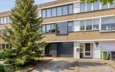 Tussenwoning te koop: Admiraliteitslaan 16, De Kruiskamp 'S-Hertogenbosch