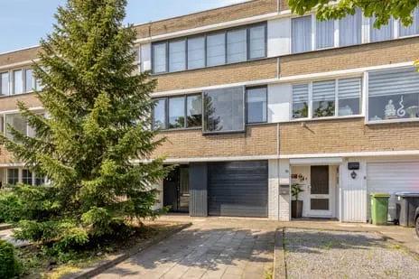 Tussenwoning te koop: Admiraliteitslaan 16, De Kruiskamp 'S-Hertogenbosch