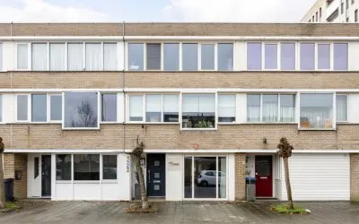 Tussenwoning te koop: Admiraliteitslaan 42, De Kruiskamp 'S-Hertogenbosch