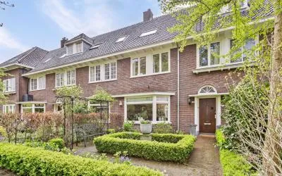 Tussenwoning te koop: Adolf van Nieuwenaarlaan 12, Molenbeke Arnhem