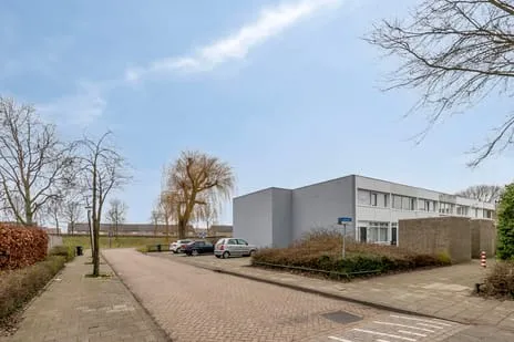Tussenwoning te koop: Adonislaan 4, Eeuwsels Helmond
