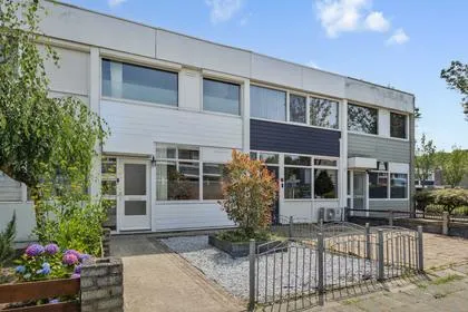 Tussenwoning te koop: Adonislaan 43, Eeuwsels Helmond