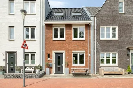 Tussenwoning te koop: Adriaan Duyckpad 39, Staatsliedenkwartier Woerden