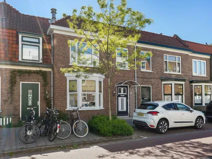 Tussenwoning te koop: Adriaan Pauwstraat 13, Olofsbuurt Delft