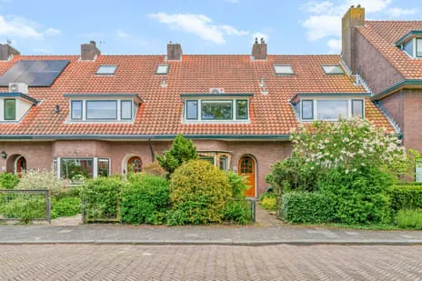 Tussenwoning te koop: Adriaan Pauwstraat 16, De Deijl Wassenaar