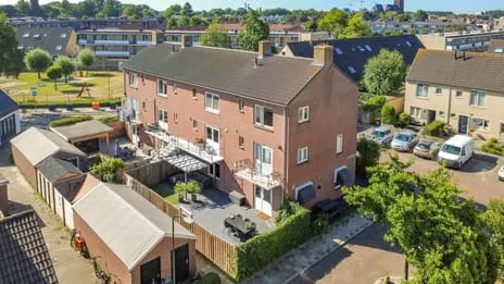 Tussenwoning te koop: Adriaan van Ostadestraat 10, Schilderskwartier Maarssen