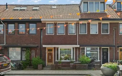 Tussenwoning te koop: Adriaan van Zwietenstraat 9, Geuzenwijk Utrecht