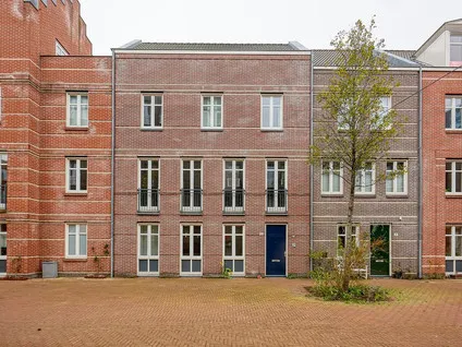 Tussenwoning te huur: Adriaan Vlackstraat 2, Rivierenbuurt-Noord 'S-Gravenhage