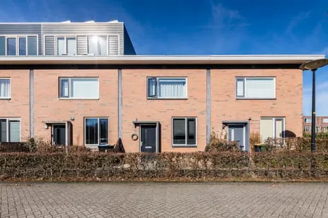 Tussenwoning te koop: Adriaan Antoniszoonstraat 12, Het Jeurlink Deventer