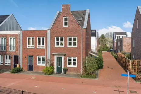 Hoekwoning te koop: Adriaan Duyckpad 29, Staatsliedenkwartier Woerden