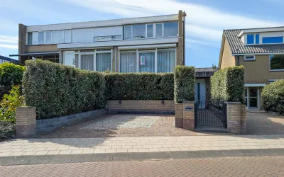 Hoekwoning te koop: Adriaan Mouriszweg 5, Boerenburg West Noordwijk