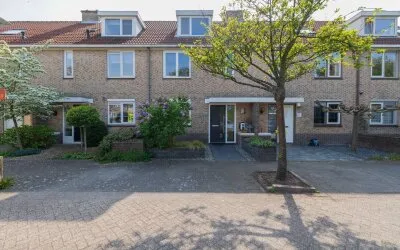 Tussenwoning te koop: Adriaan Schuurmanlaan 41, Haaswijk-West Oegstgeest