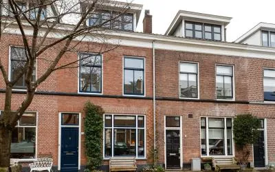 Tussenwoning te koop: Adriaanstraat 17, Buiten Wittevrouwen Utrecht
