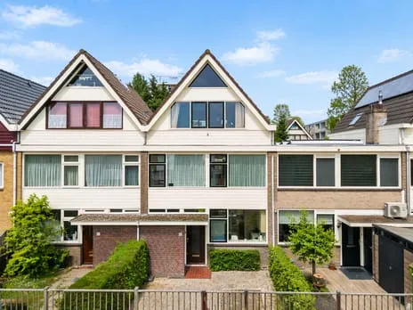 Tussenwoning te koop: Adriaen Brouwerstraat 16, Sluispolder Oost Maassluis
