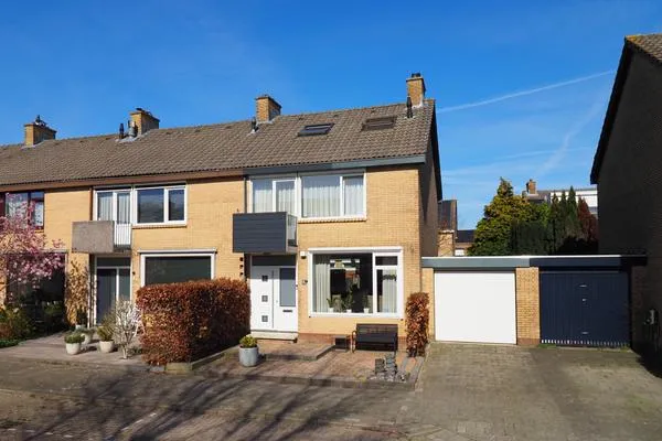 Tussenwoning te koop: Adriaen van Ostadestraat 7, Papendrecht