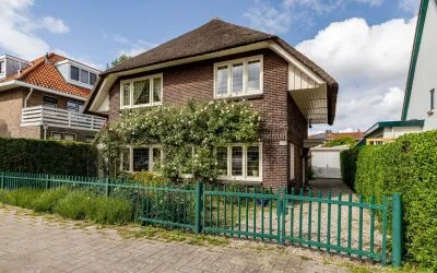 Detached house for sale: Adrianalaan 295, Schiebroek Rotterdam