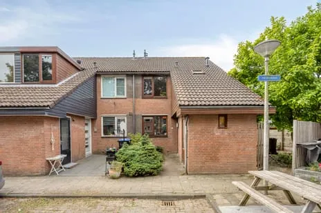 Hoekwoning te koop: Aelbrecht van Naaldwijklaan 9, Ouderkerk aan den IJssel Ouderkerk Aan Den Ijssel