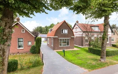 Vrijstaande woning te koop: Aengwirderweg 201, Luinjeberd Luinjeberd