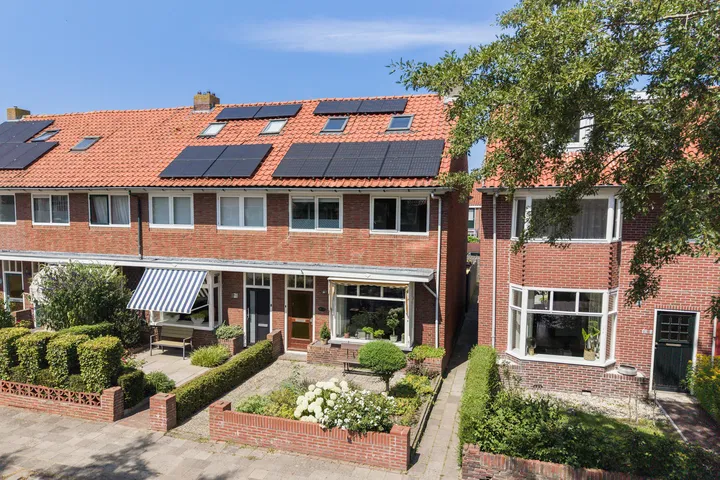 Hoekwoning te koop: AERT VAN DER NEERSTRAAT 44, Jan van Scorelbuurt Leeuwarden