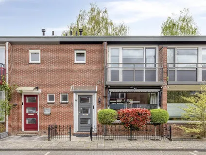 Tussenwoning te koop: Aert van der Neerstraat 8, Stadsveld-Zuid Enschede