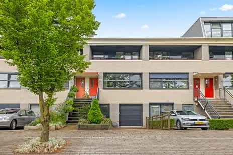 Tussenwoning te koop: Afrikaring 105, Amersfoort